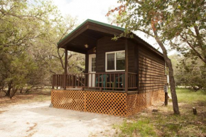  Medina Lake Camping Resort Studio Cabin 1  Лэйкхиллс